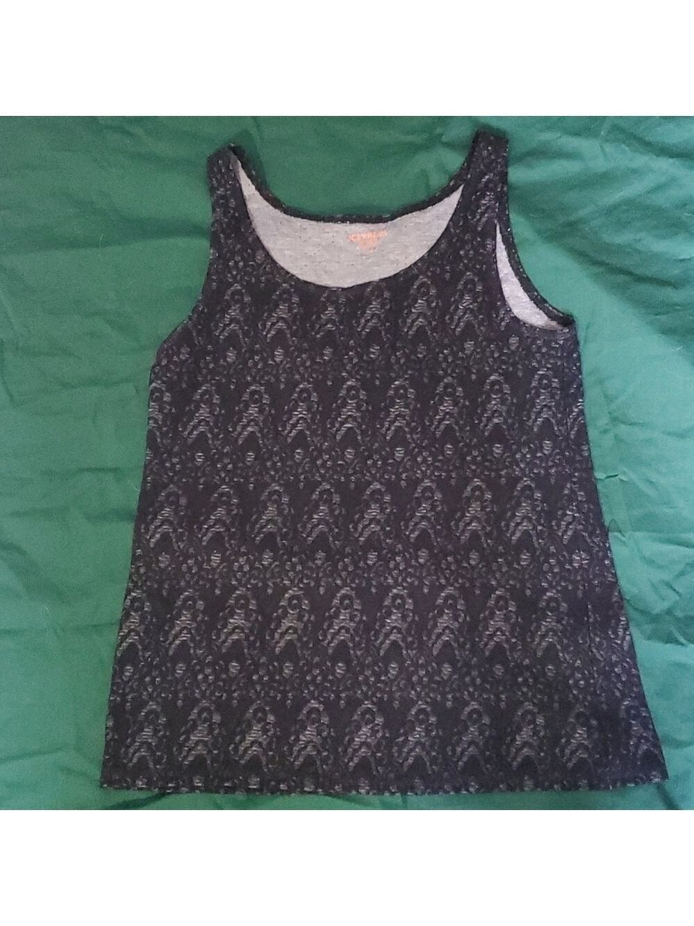 2 for $15 Ladies tank top size large